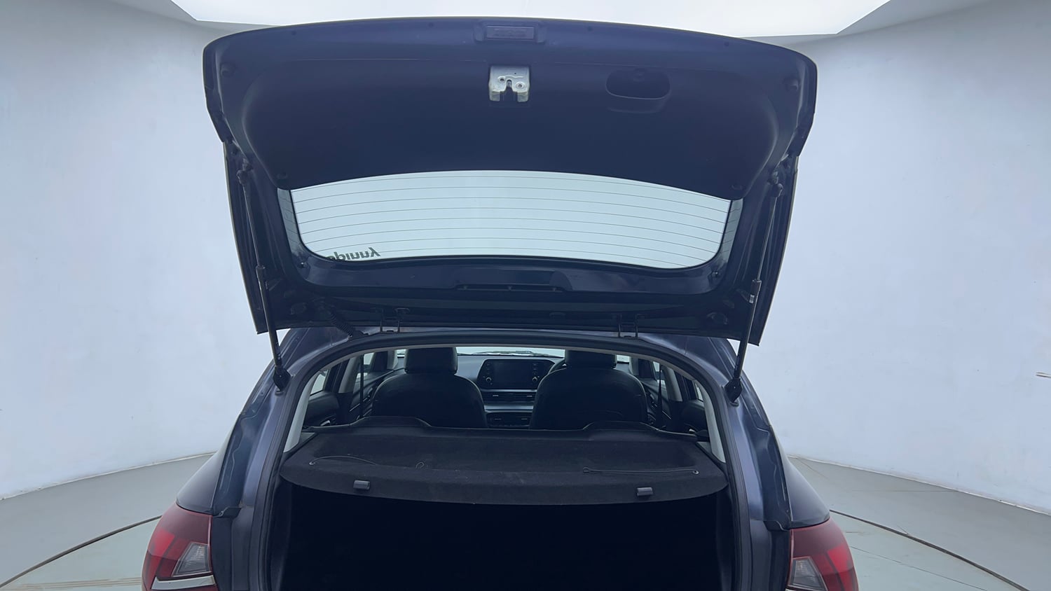 Used 2022 Hyundai i20 Sportz 1.2 MT Petrol Manual interior DICKY DOOR OPEN VIEW