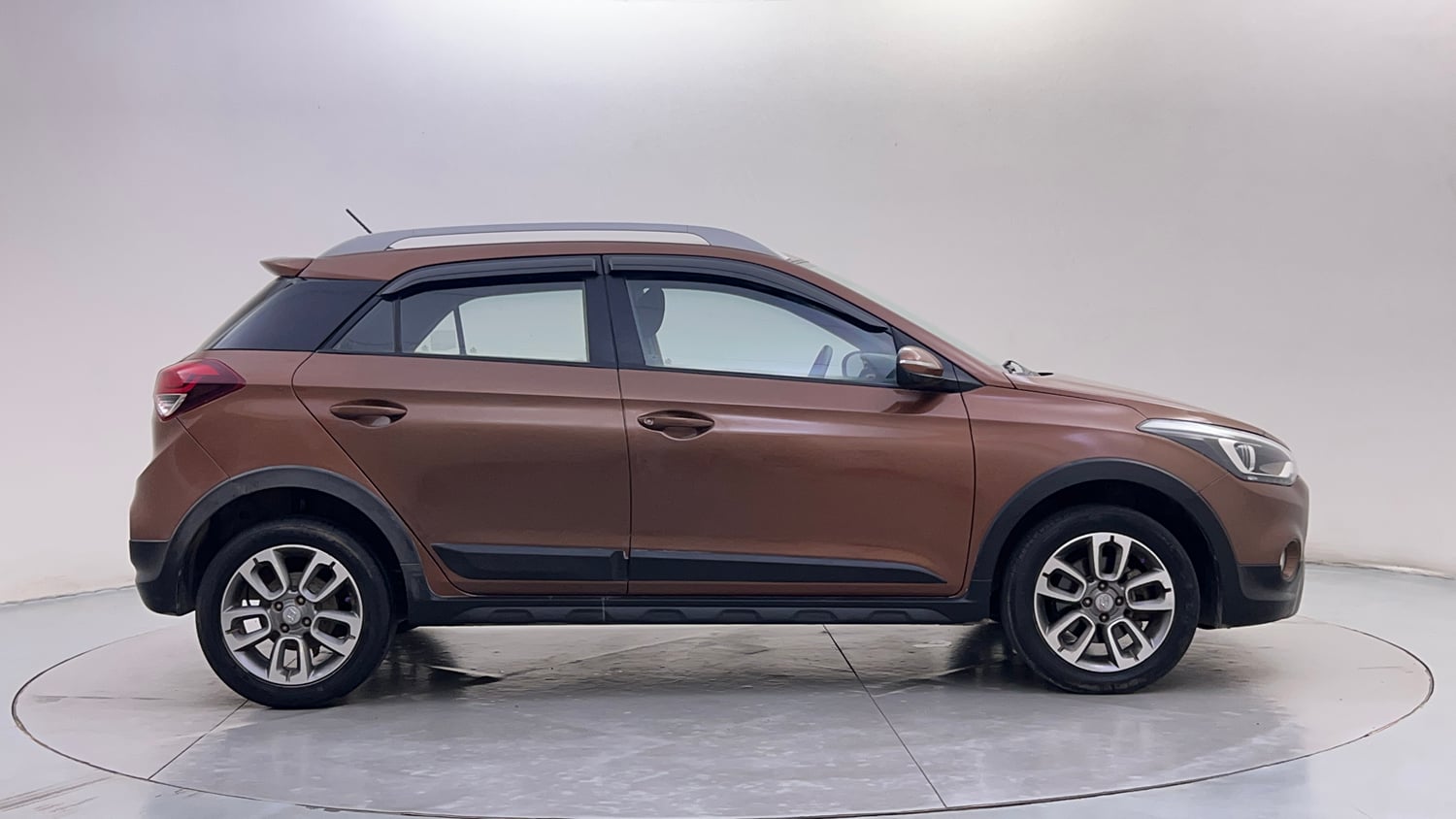 Used 2017 Hyundai i20 Active 1.2 S Petrol Manual exterior RIGHT SIDE VIEW