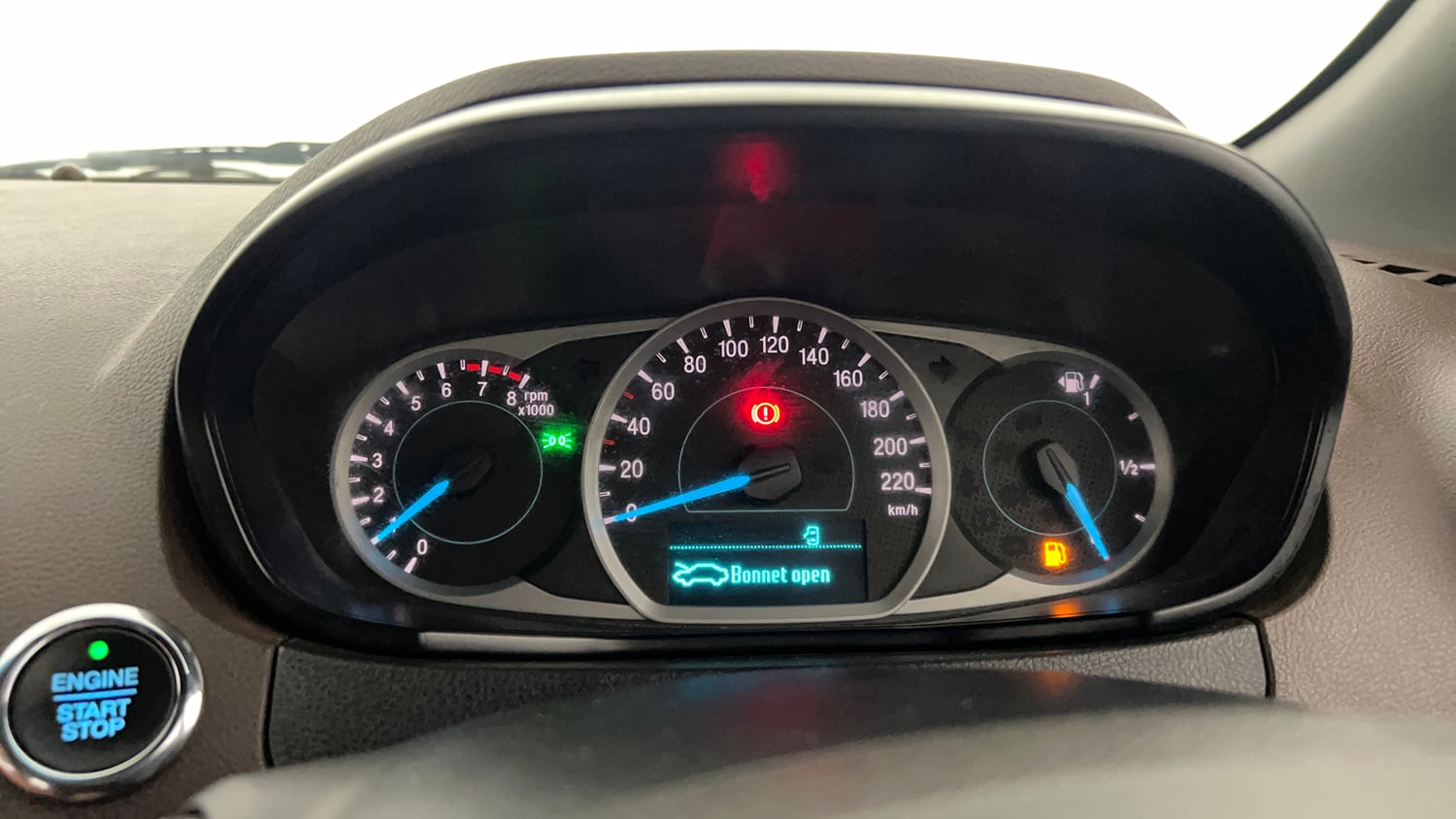 Used 2019 Ford Freestyle Titanium 1.2 Ti-VCT Petrol Manual interior CLUSTERMETER VIEW