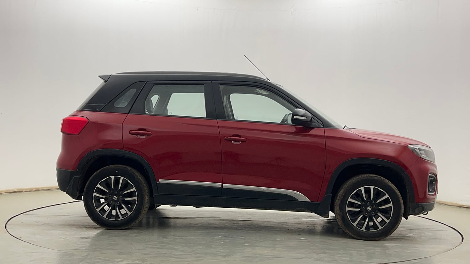 Used 2020 maruti-suzuki Vitara Brezza ZXi Plus Petrol Manual exterior RIGHT SIDE VIEW