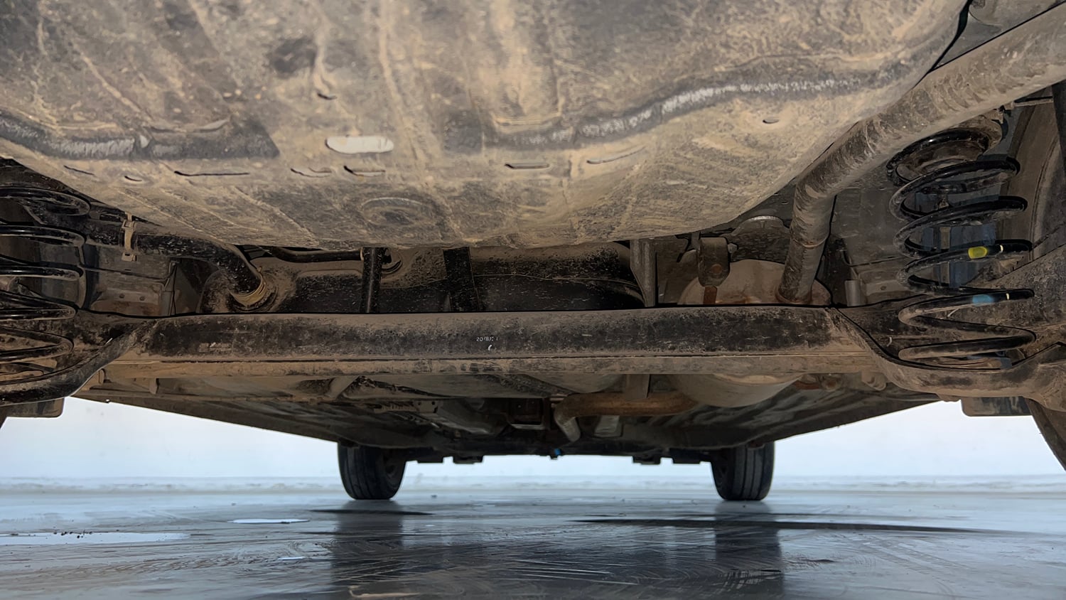 Used 2021 Honda Amaze S MT 1.2 Petrol Petrol Manual extra REAR UNDERBODY VIEW (TAKEN FROM REAR)