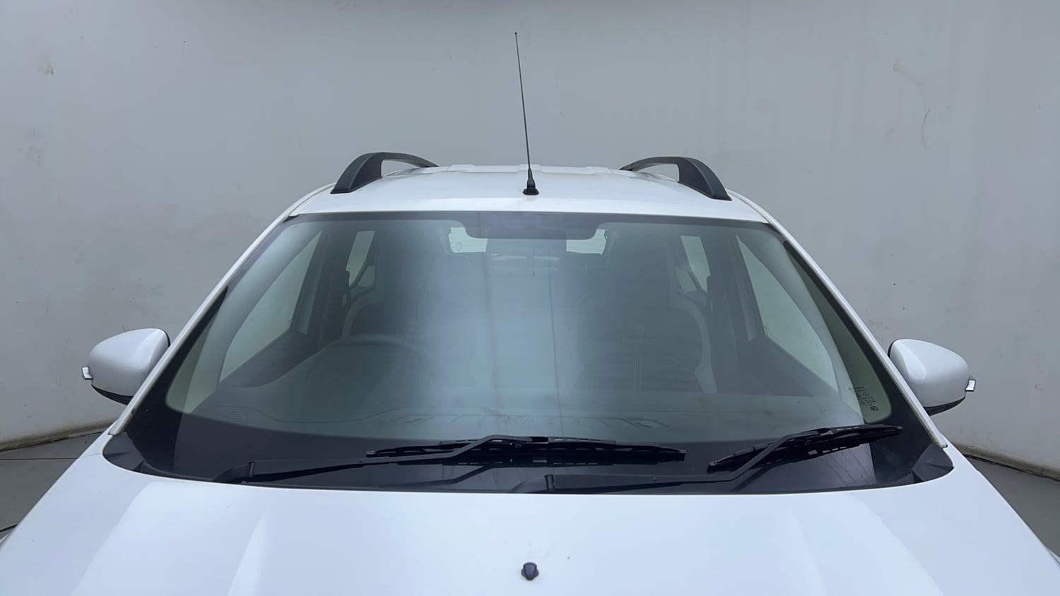 Used 2021 Renault Triber RXZ EASY-R AMT Petrol Automatic exterior FRONT WINDSHIELD VIEW