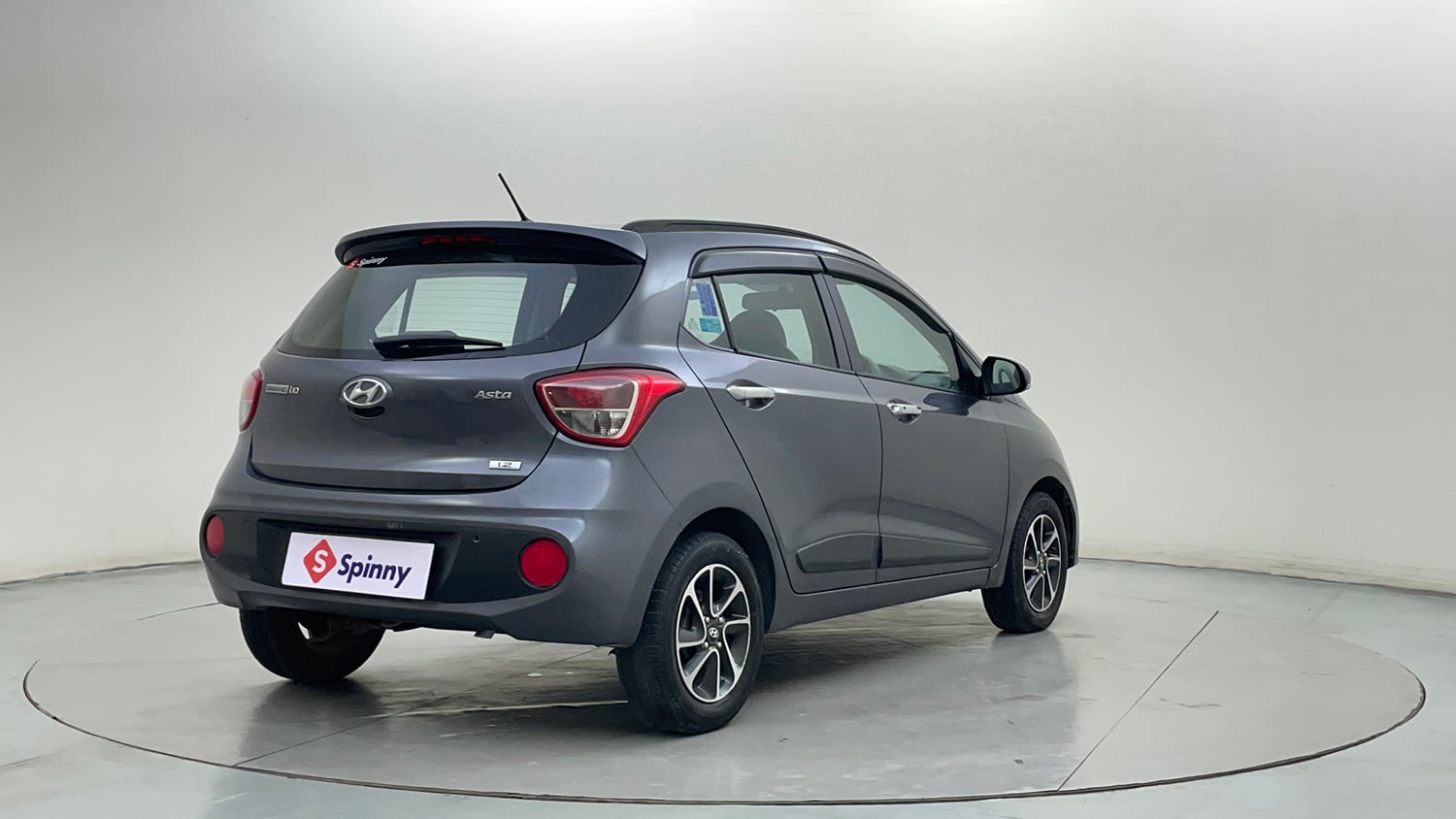 Used 2017 Hyundai Grand i10 Asta 1.2 Kappa VTVT Petrol Manual exterior RIGHT REAR CORNER VIEW