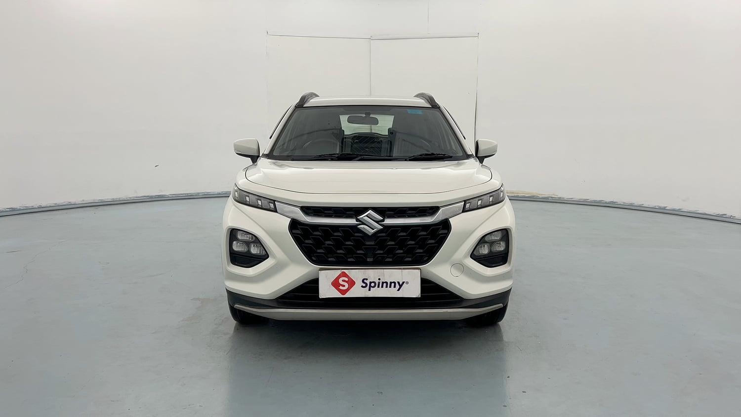 Used 2024 Maruti Suzuki Fronx Delta Plus 1.2L MT Petrol Manual exterior FRONT VIEW