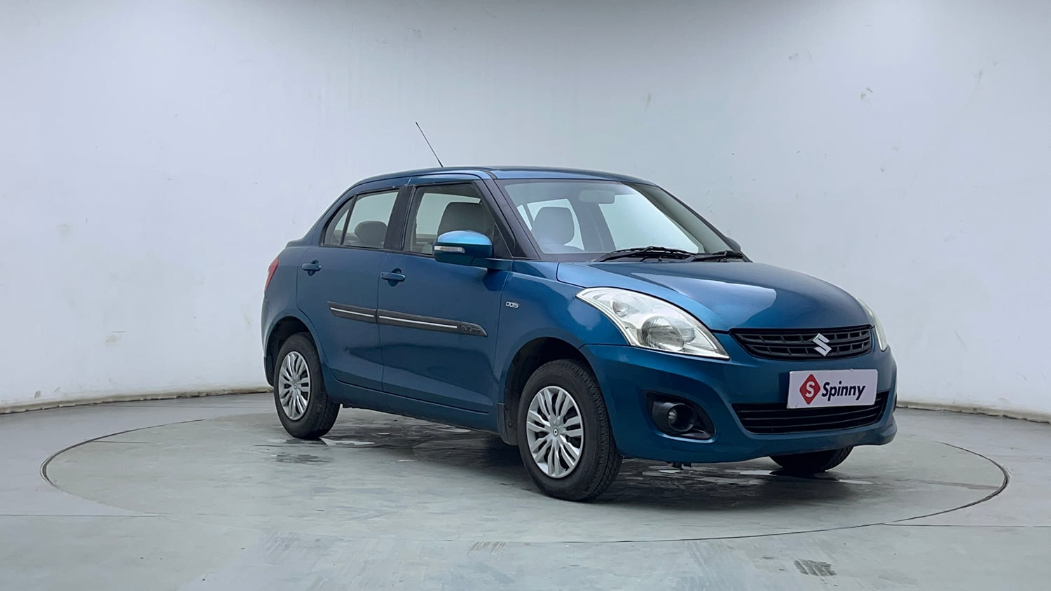 Used 2014 Maruti Suzuki Swift Dzire VDI Diesel Manual exterior RIGHT FRONT CORNER VIEW