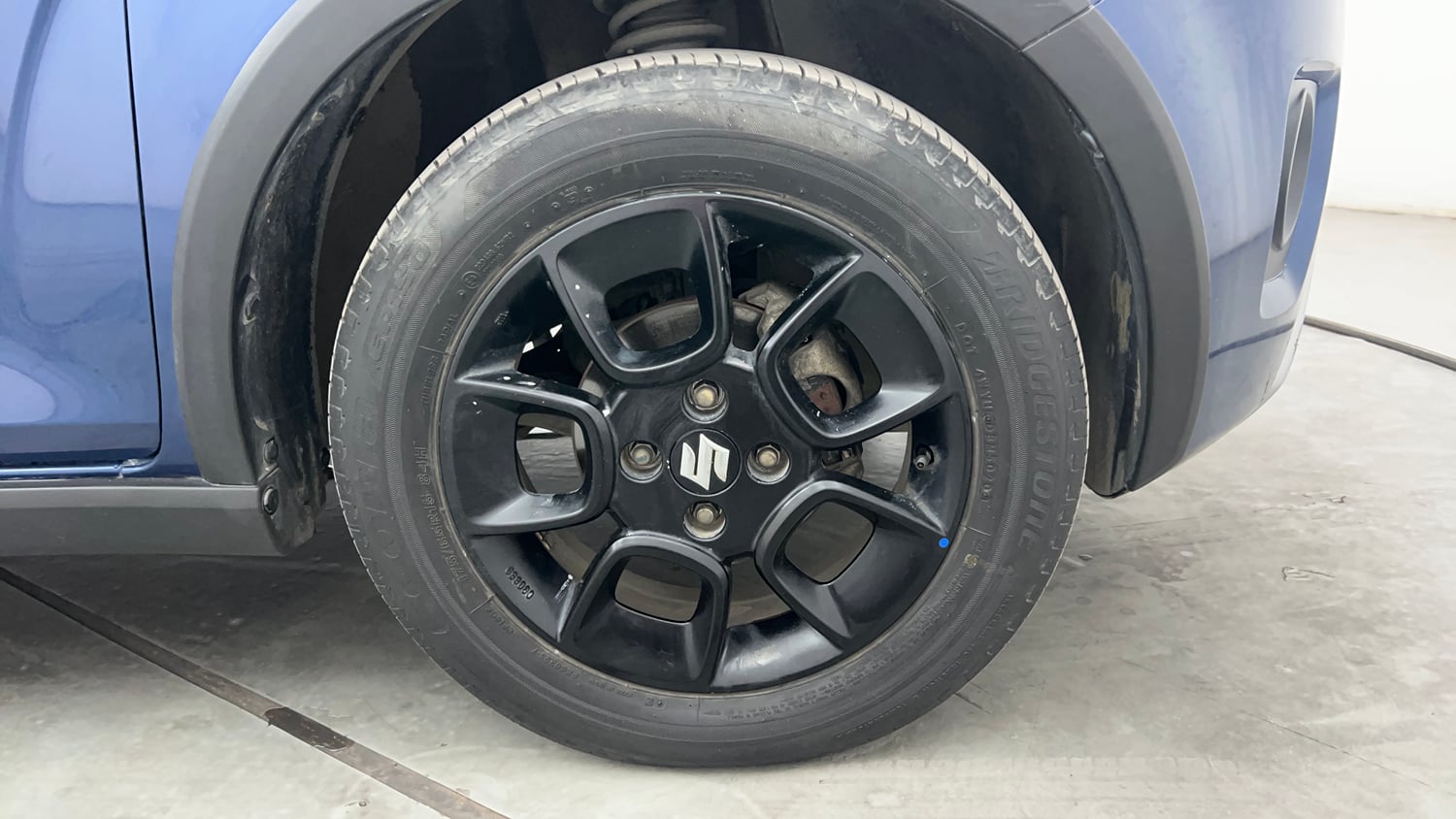 Used 2021 Maruti Suzuki Ignis Zeta 1.2 MT Petrol Manual tyres RIGHT FRONT TYRE RIM VIEW