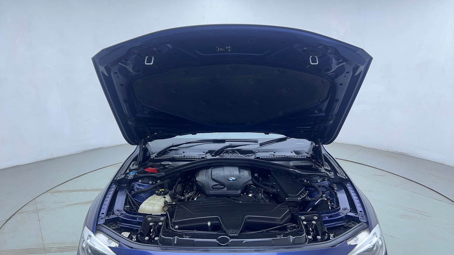 Used 2018 BMW 3 Series 320d Luxury Line Diesel Automatic engine ENGINE & BONNET OPEN FRONT VIEW