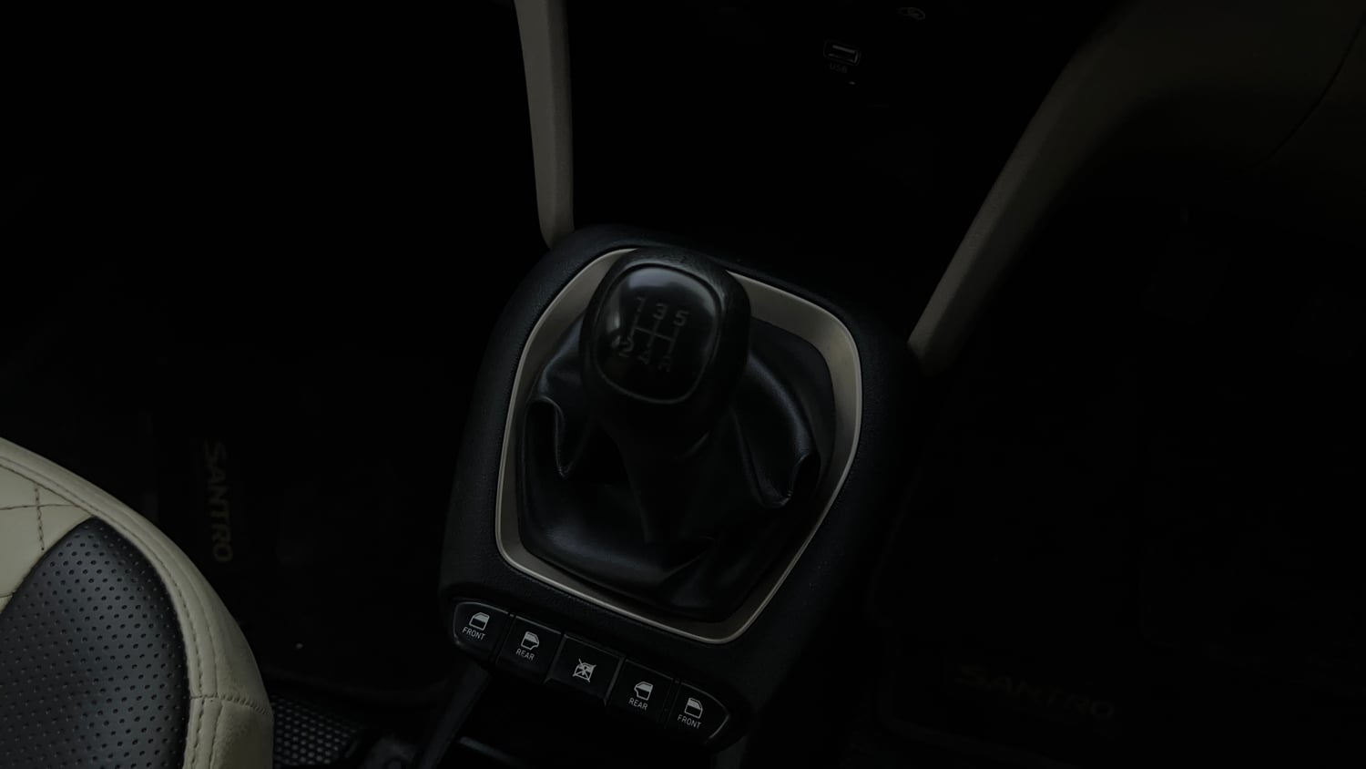 Used 2018 Hyundai Santro Asta Petrol Manual interior GEAR  KNOB VIEW