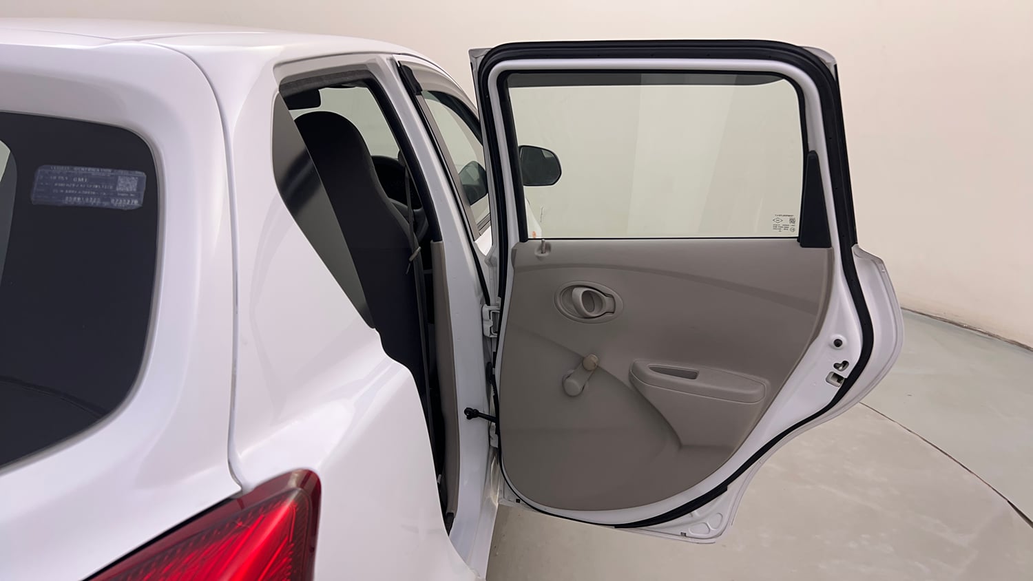 Used 2015 Datsun GO T Petrol Manual interior RIGHT REAR DOOR OPEN VIEW