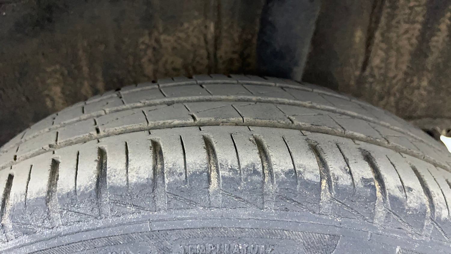 Used 2021 Renault Kwid RXL Petrol Manual tyres LEFT REAR TYRE TREAD VIEW