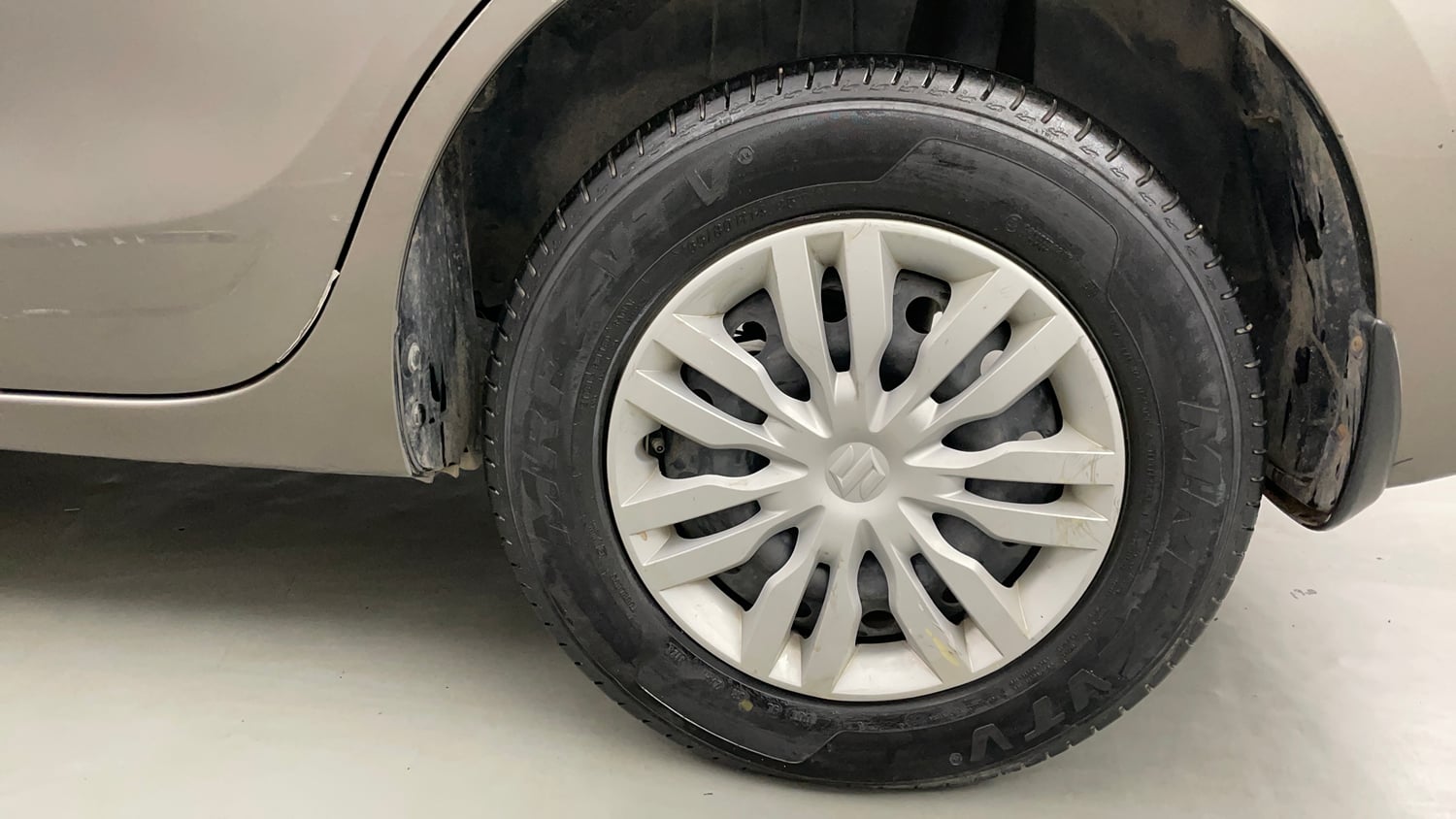 Used 2018 Maruti Suzuki Dzire VXi Petrol Manual tyres LEFT REAR TYRE RIM VIEW