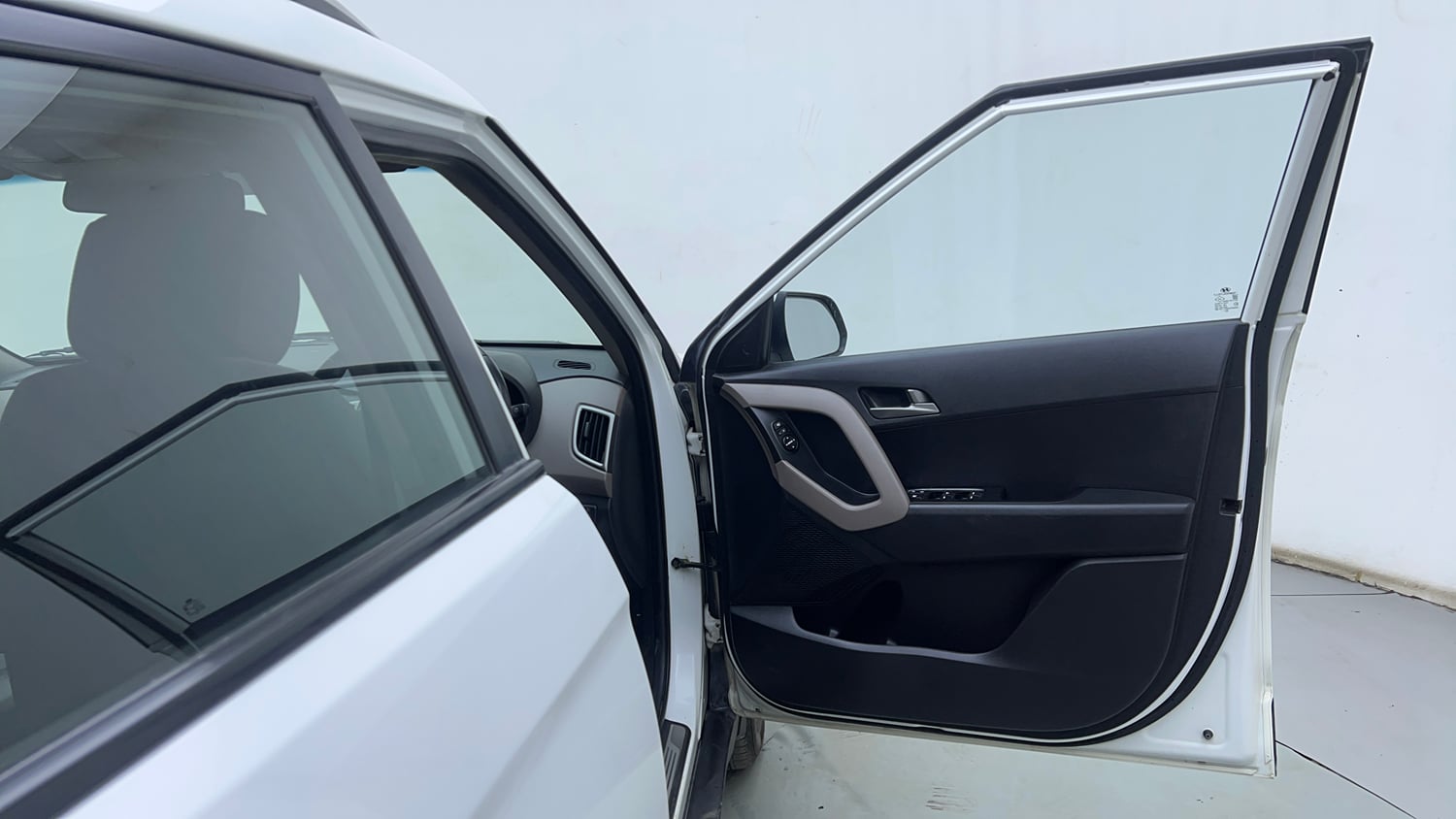 Used 2016 Hyundai Creta 1.6 SX Plus AT Petrol Petrol Automatic interior RIGHT FRONT DOOR OPEN VIEW