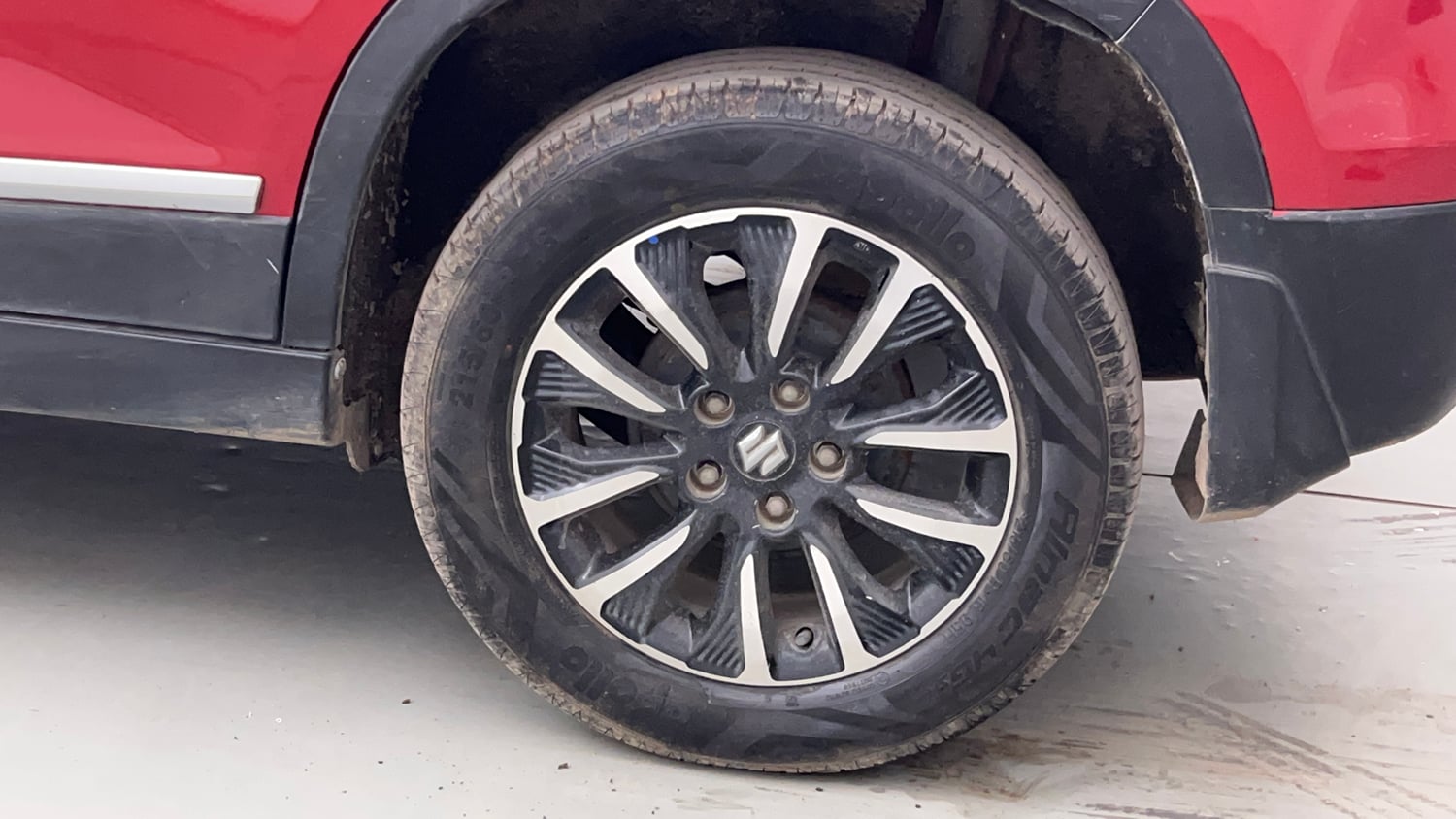 Used 2020 maruti-suzuki Vitara Brezza ZXi Plus Petrol Manual tyres LEFT REAR TYRE RIM VIEW