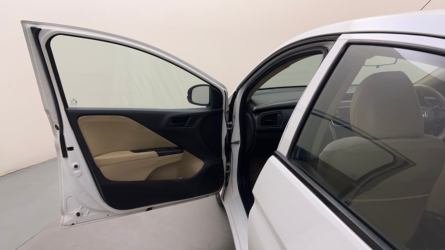 Used 2016 Honda City S Petrol Manual interior LEFT FRONT DOOR OPEN VIEW