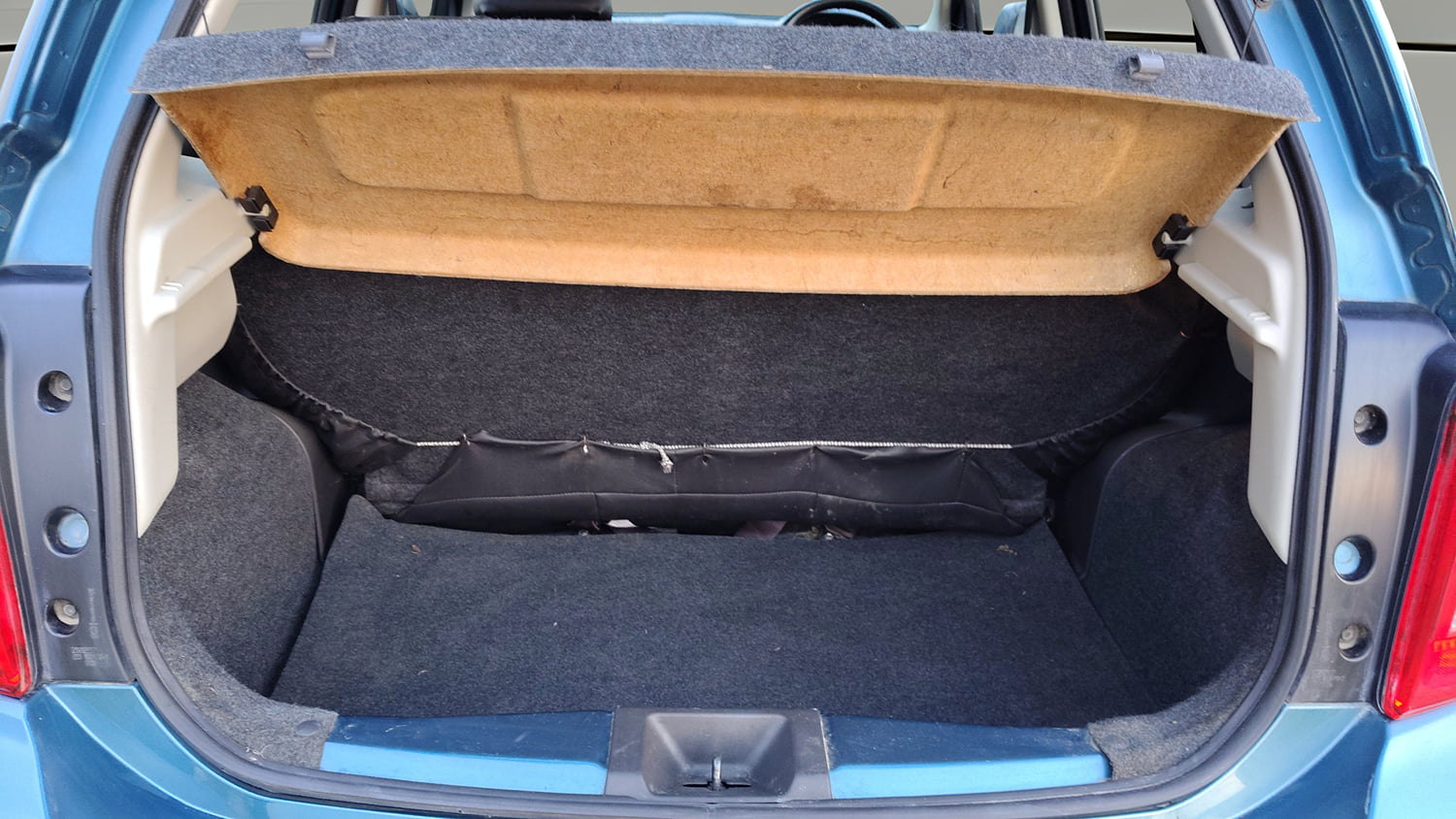 Used 2018 Nissan Micra XV CVT Petrol Automatic interior DICKY INSIDE VIEW