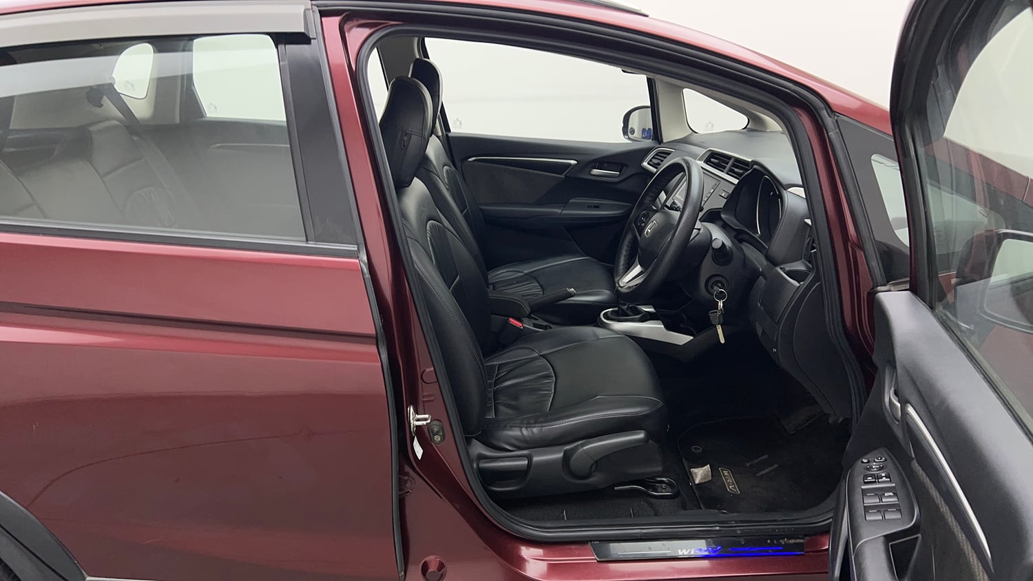 Used 2018 Honda WR-V VX MT Petrol Petrol Manual interior RIGHT SIDE FRONT DOOR CABIN VIEW