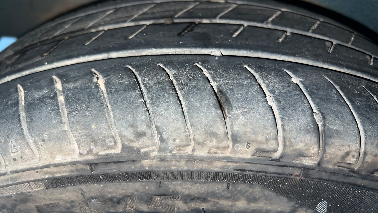 Used 2019 Maruti Suzuki Ignis Zeta 1.2 AMT Petrol Automatic tyres RIGHT REAR TYRE TREAD VIEW