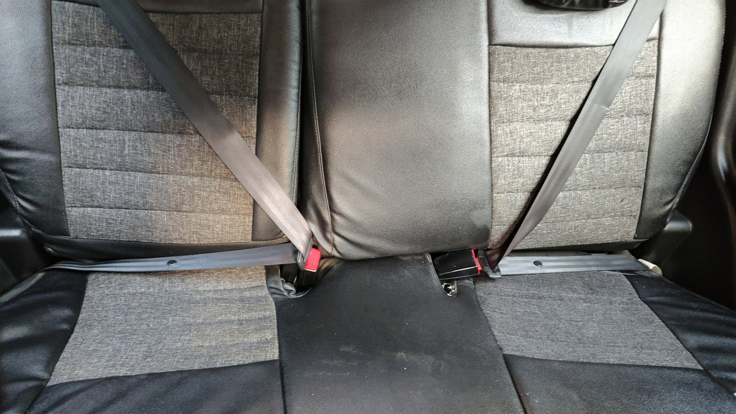 Used 2017 Maruti Suzuki Baleno Zeta 1.2 Petrol Manual interior REAR SEAT CONDITION VIEW