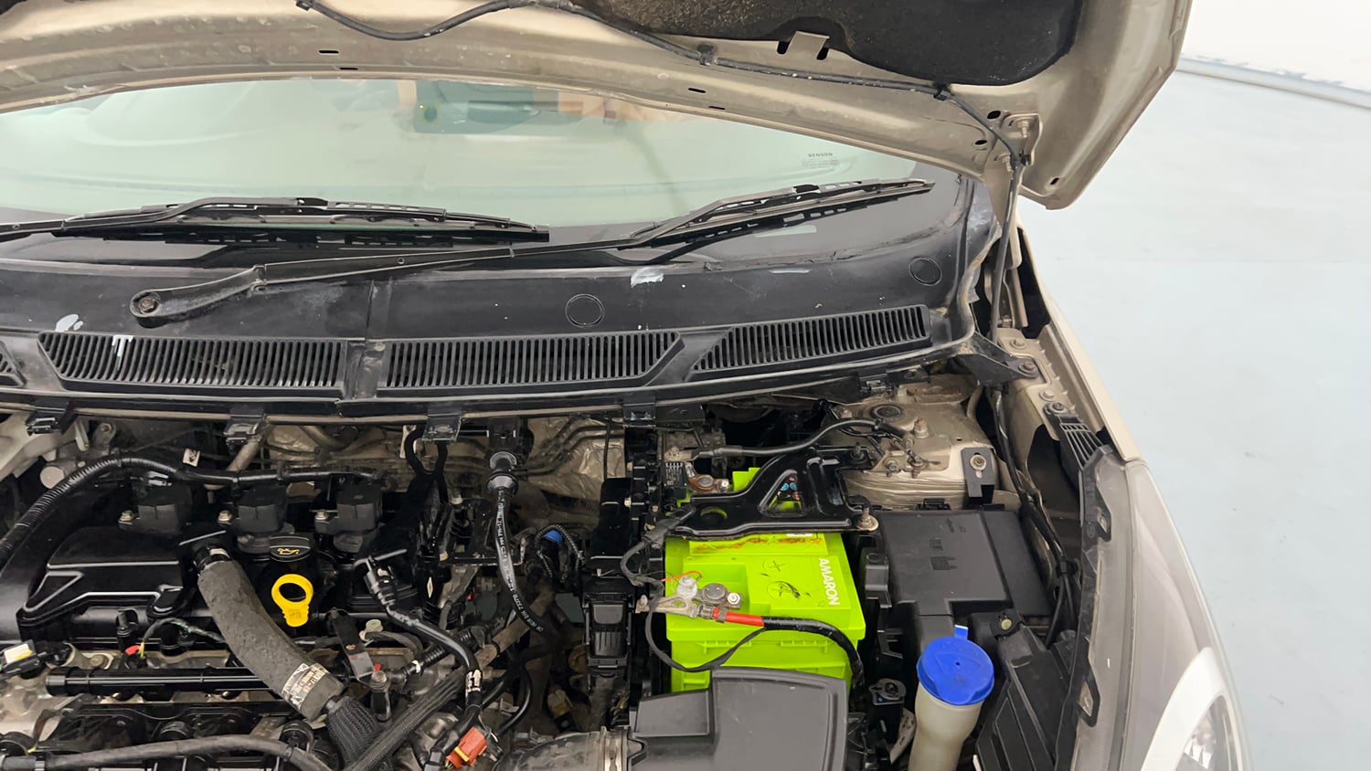 Used 2019 Ford Freestyle Titanium 1.2 Ti-VCT Petrol Manual engine ENGINE LEFT SIDE HINGE & APRON VIEW
