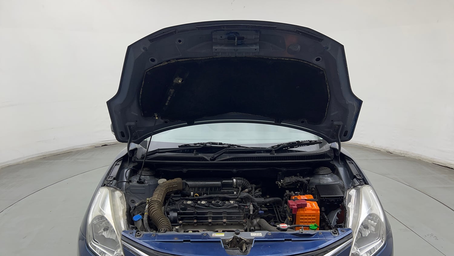 Used 2018 Maruti Suzuki Baleno Delta 1.2 Petrol Manual engine ENGINE & BONNET OPEN FRONT VIEW
