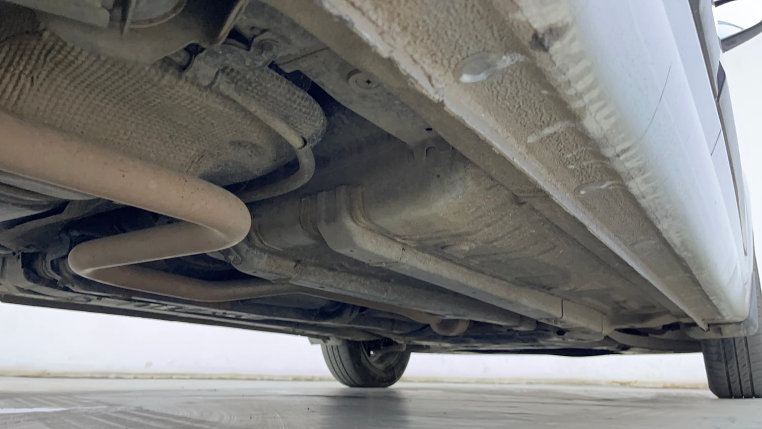Used 2020 Hyundai Elite i20 Sportz Plus 1.2 Petrol Manual extra REAR RIGHT UNDERBODY VIEW