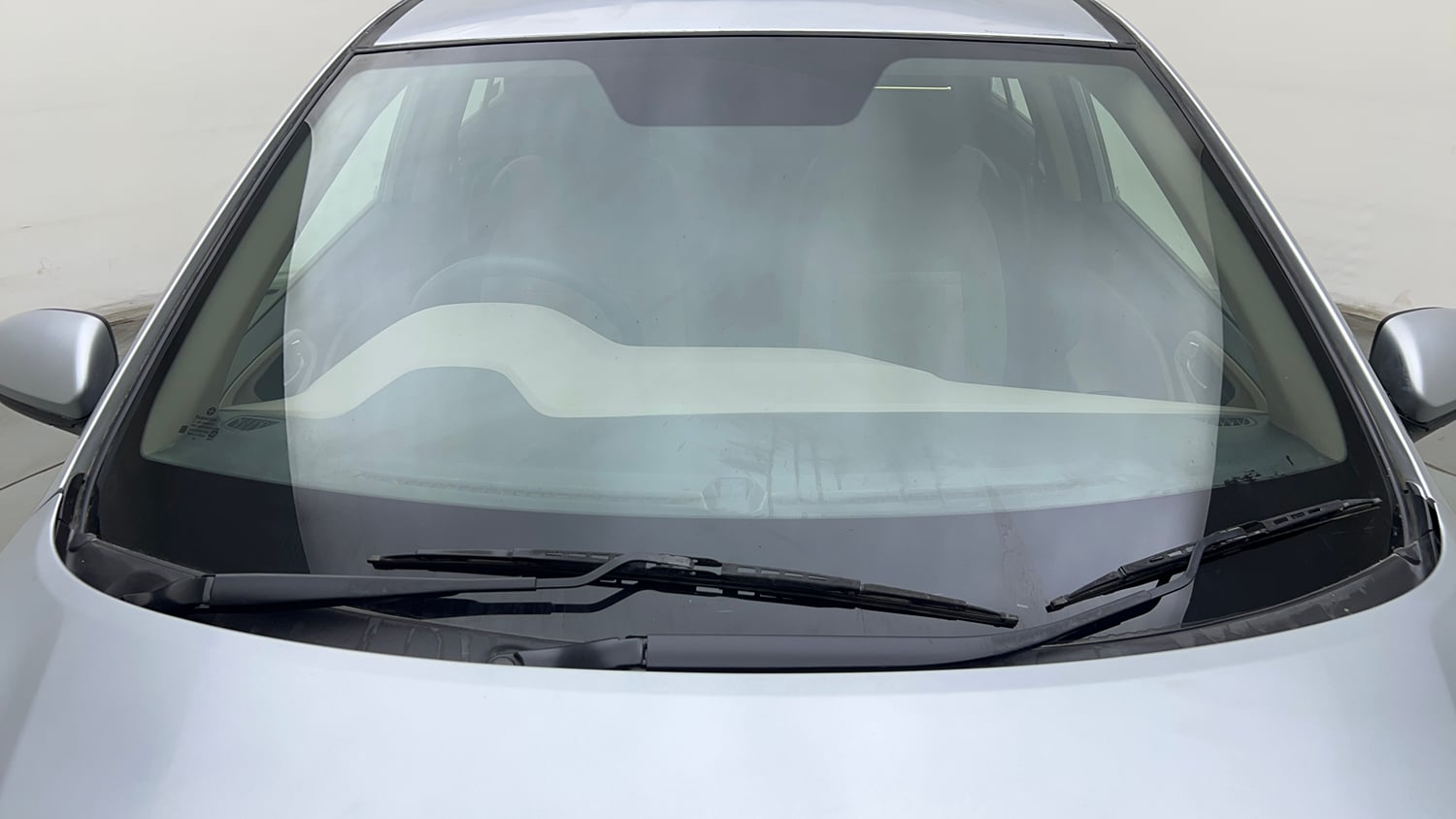 Used 2019 Hyundai Elite i20 Magna Executive 1.2 Petrol Manual exterior FRONT WINDSHIELD VIEW