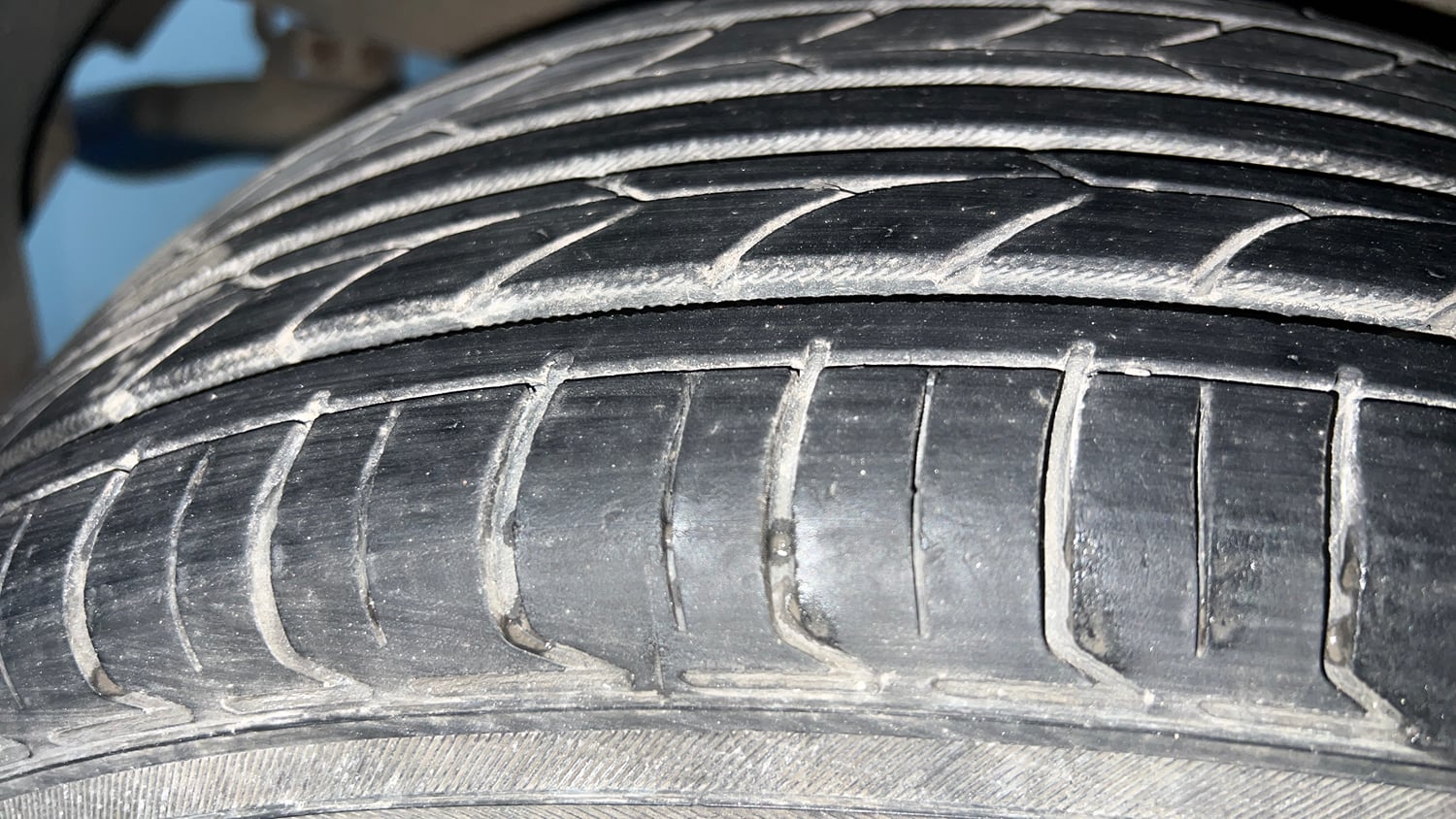Used 2019 Maruti Suzuki Ignis Zeta 1.2 AMT Petrol Automatic tyres RIGHT REAR TYRE TREAD VIEW