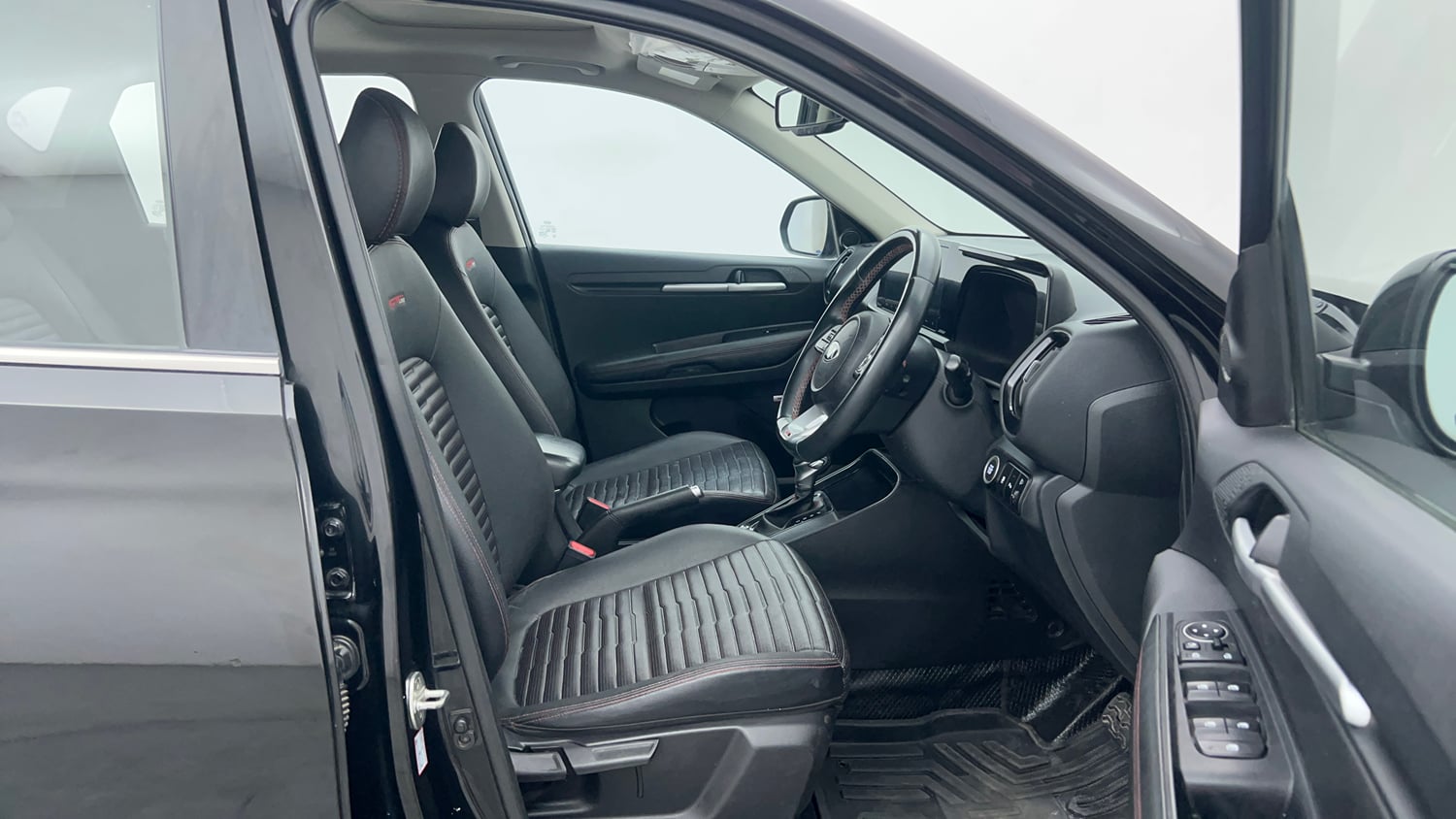 Used 2021 Kia Sonet GTX Plus 1.5 AT Diesel Automatic interior RIGHT SIDE FRONT DOOR CABIN VIEW