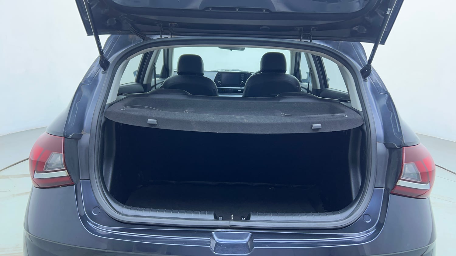 Used 2022 Hyundai i20 Sportz 1.2 MT Petrol Manual interior DICKY INSIDE VIEW