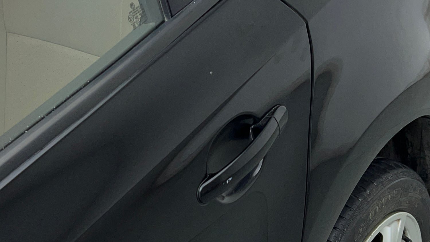 Used 2013 Volkswagen Vento Highline Petrol AT Petrol Automatic dents MINOR SCRATCH
