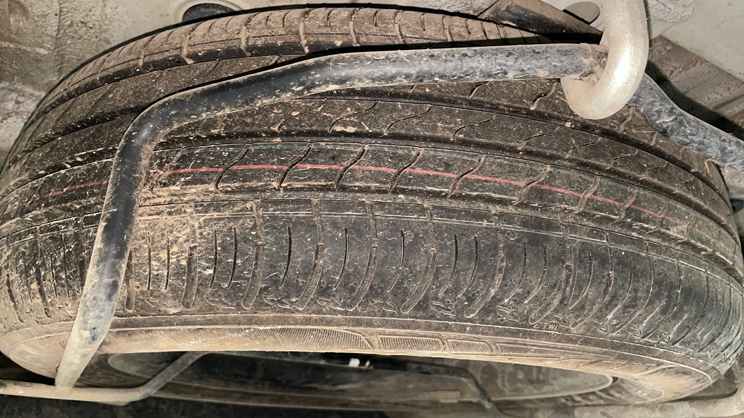 Used 2022 Maruti Suzuki XL6 Alpha Plus AT Petrol Petrol Automatic tyres SPARE TYRE VIEW