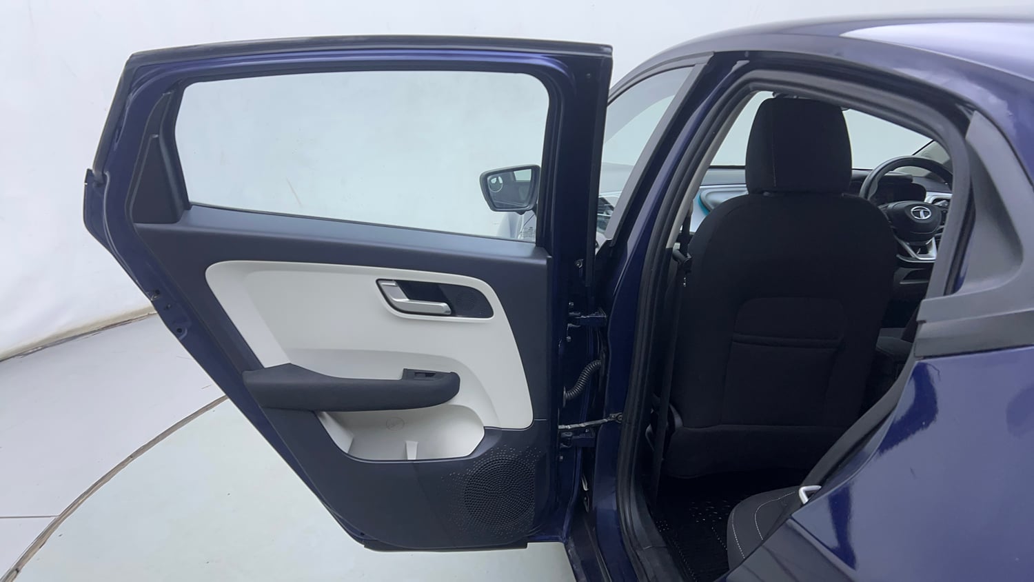 Used 2023 Tata Altroz XZA Plus (S) Petrol Automatic interior LEFT REAR DOOR OPEN VIEW