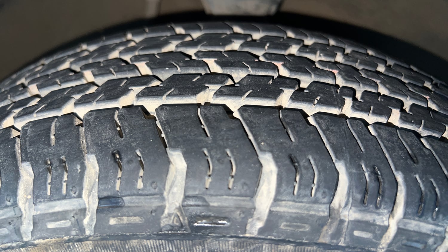 Used 2017 Maruti Suzuki Alto K10 VXi AMT Petrol Automatic tyres RIGHT FRONT TYRE TREAD VIEW