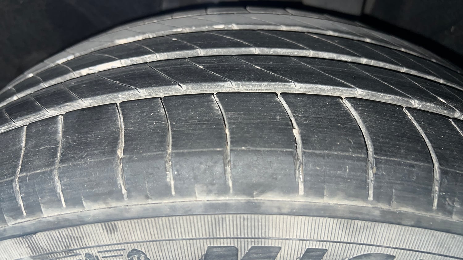 Used 2018 Skoda Octavia 1.8 TSI L&K Petrol Automatic tyres LEFT REAR TYRE TREAD VIEW