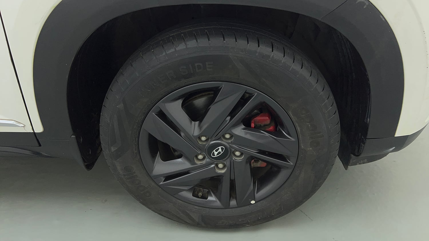 Used 2023 Hyundai Creta S Plus 1.5 Petrol Knight Petrol Manual tyres RIGHT FRONT TYRE RIM VIEW