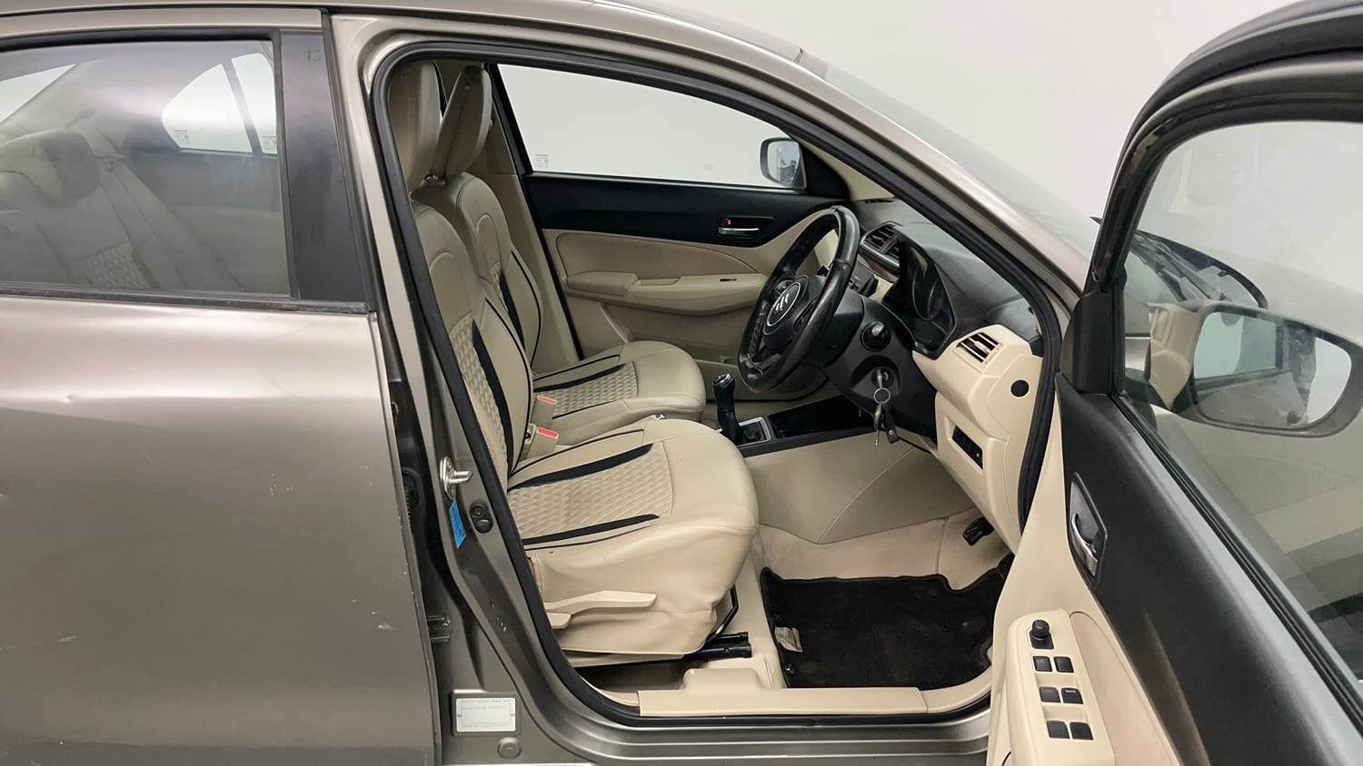 Used 2018 Maruti Suzuki Dzire VXi Petrol Manual interior RIGHT SIDE FRONT DOOR CABIN VIEW