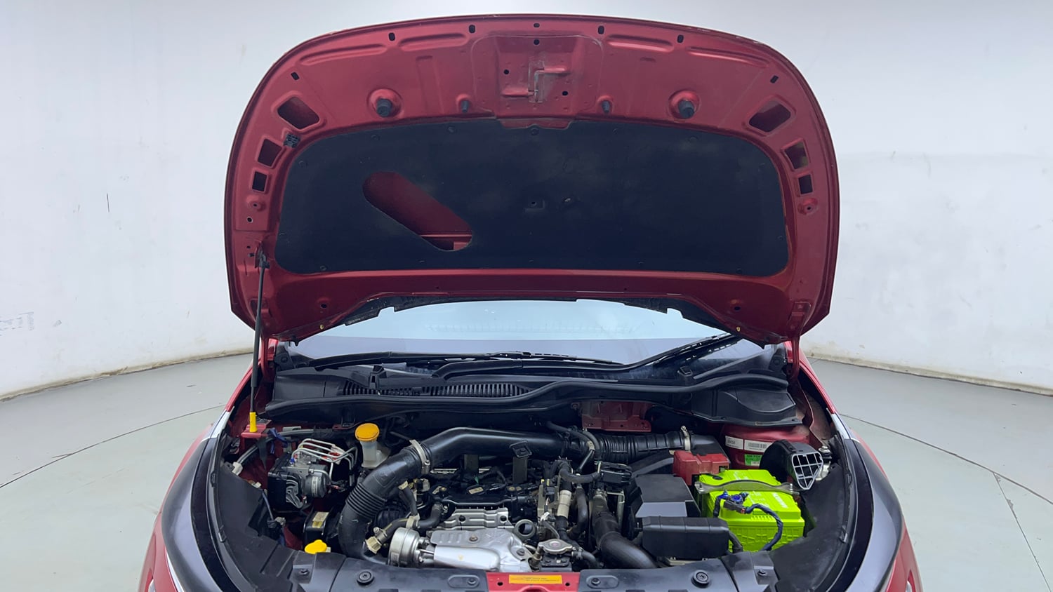 Used 2024 Tata Altroz XZ Plus i-Turbo (S) Petrol Manual engine ENGINE & BONNET OPEN FRONT VIEW