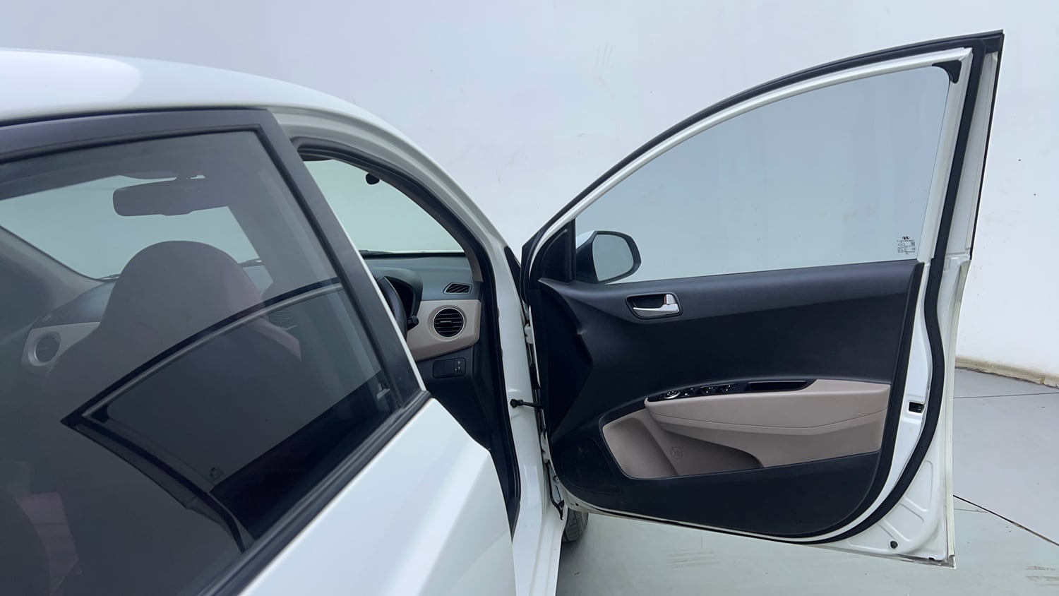 Used 2015 Hyundai Xcent SX 1.2 Petrol Manual interior RIGHT FRONT DOOR OPEN VIEW