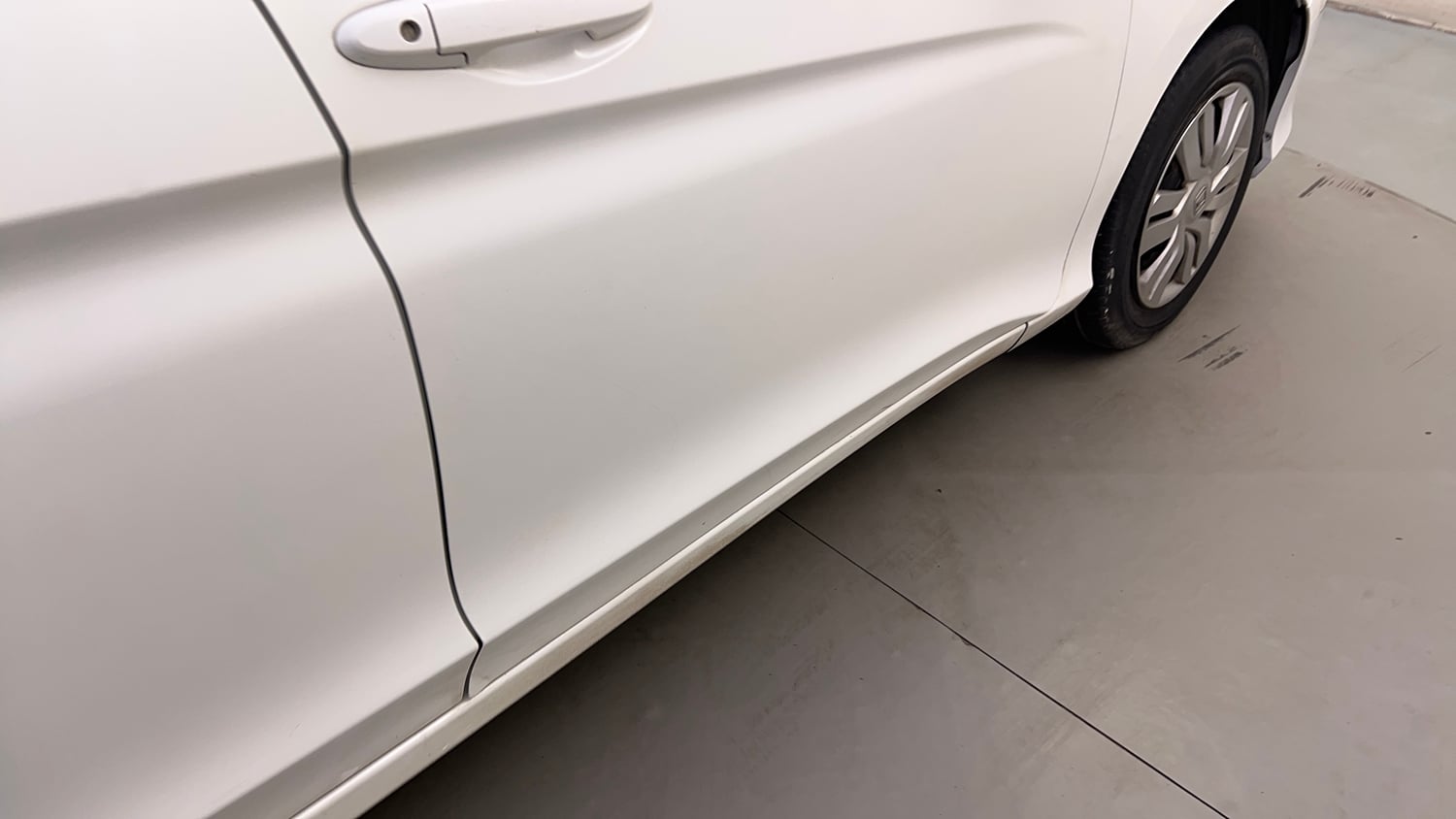 Used 2016 Honda City S Petrol Manual dents MINOR DENT
