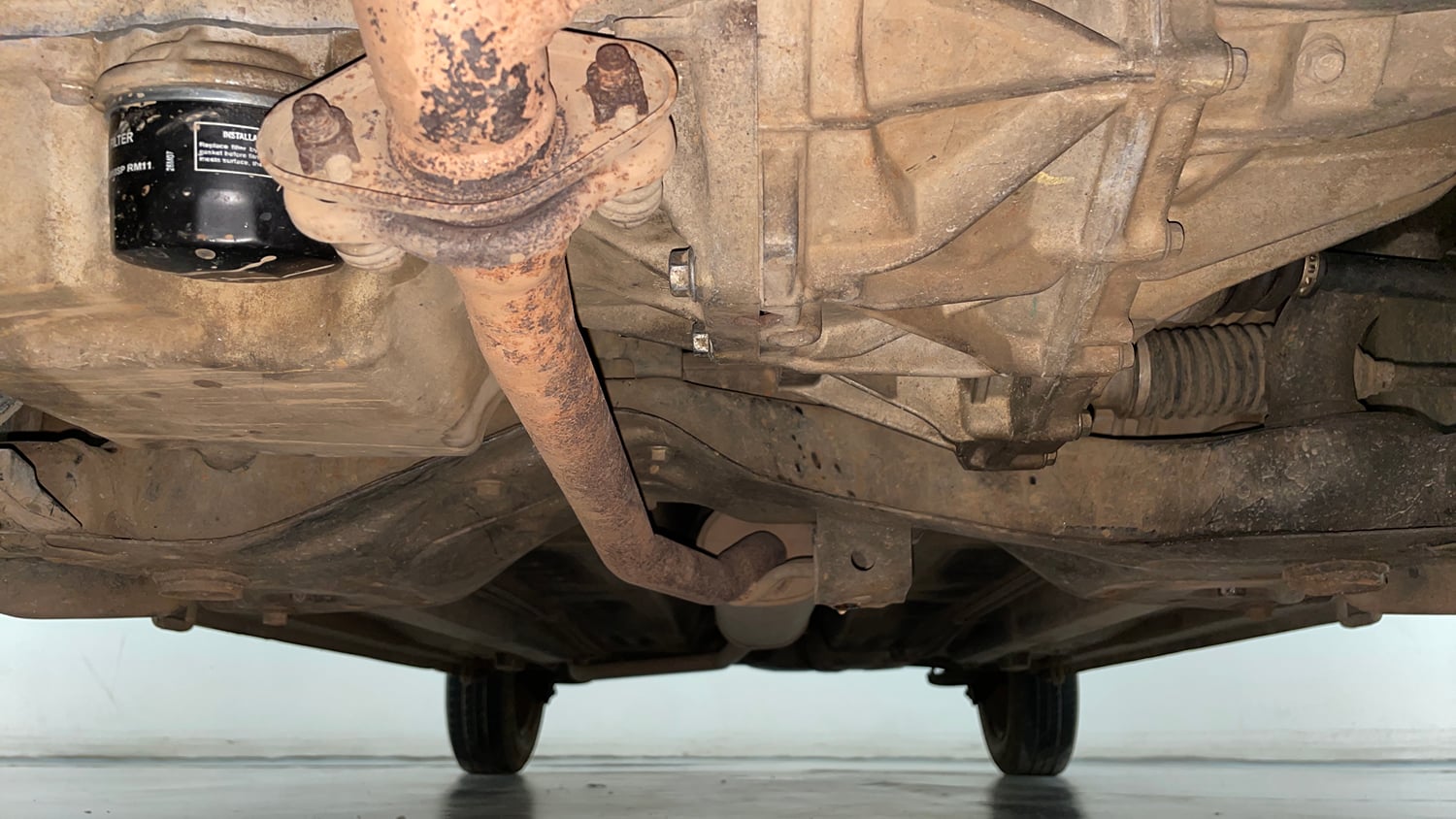Used 2016 Maruti Suzuki Celerio ZXi AMT Petrol Automatic extra FRONT LEFT UNDERBODY VIEW