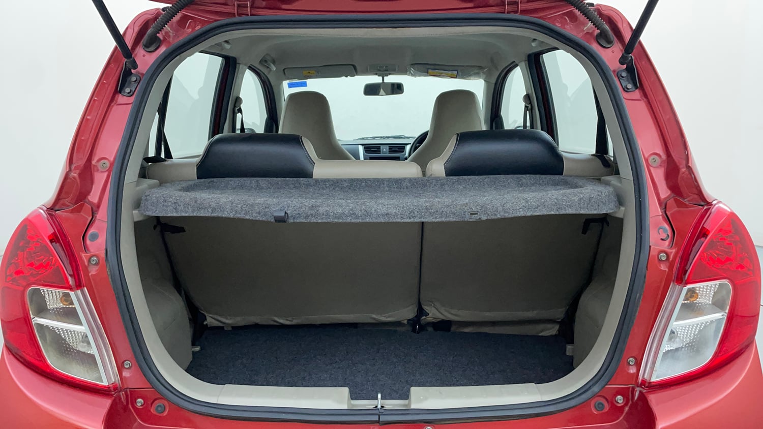 Used 2016 Maruti Suzuki Celerio VXI (O) AMT Petrol Automatic interior DICKY INSIDE VIEW