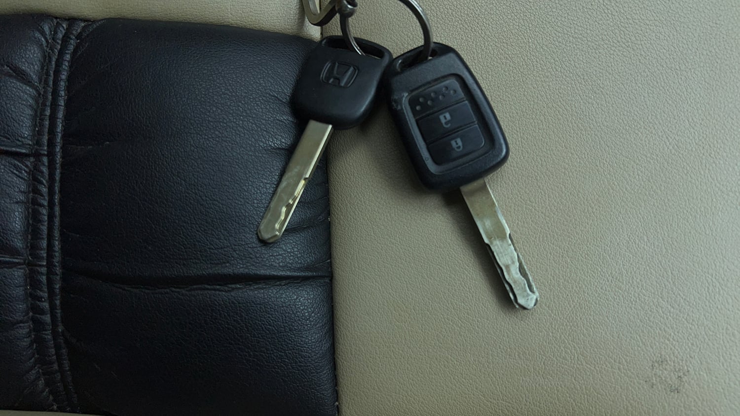 Used 2021 Honda Amaze S MT 1.2 Petrol Petrol Manual extra CAR KEY VIEW