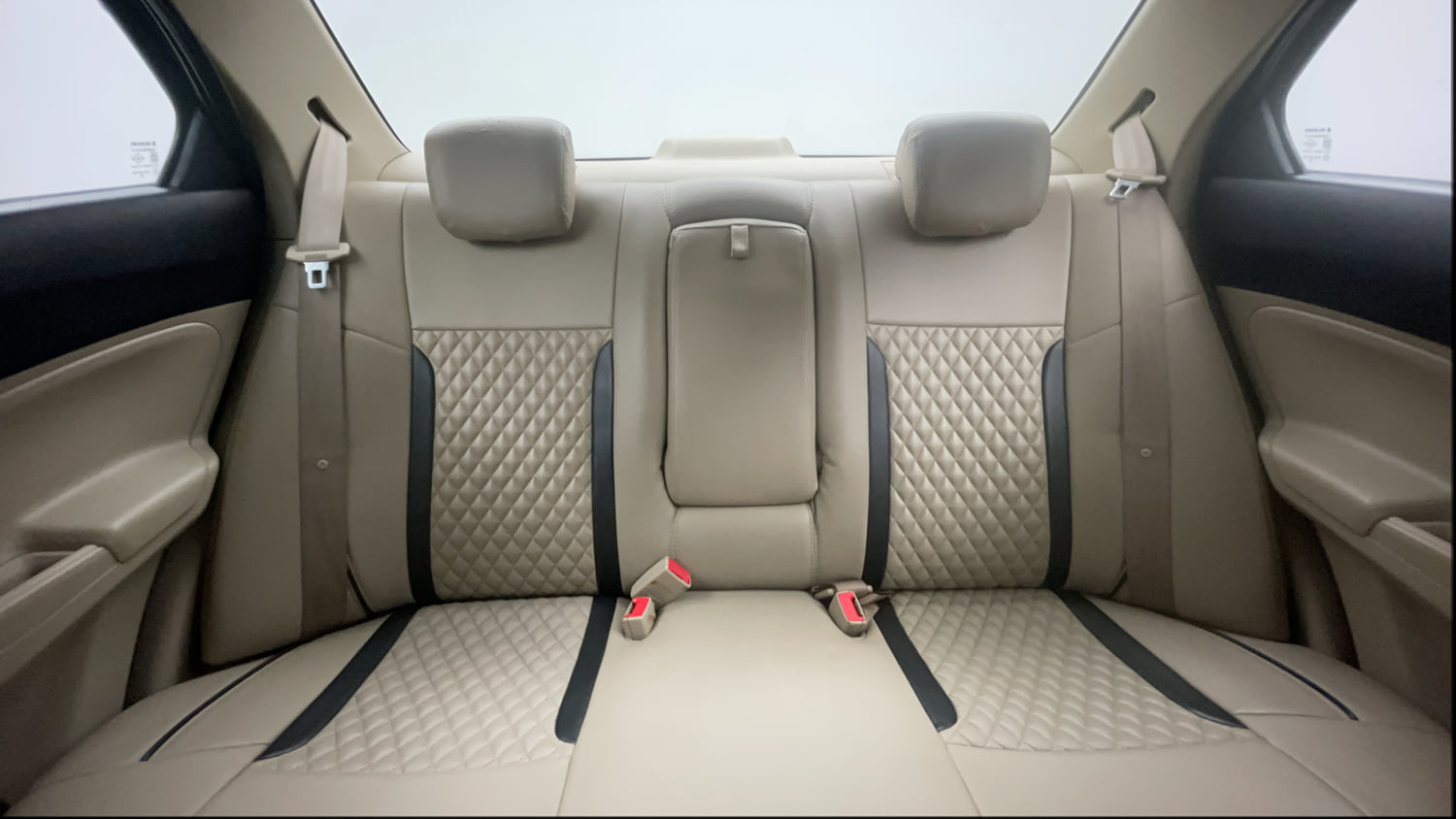 Used 2018 Maruti Suzuki Dzire VXi Petrol Manual interior REAR SEAT CONDITION VIEW