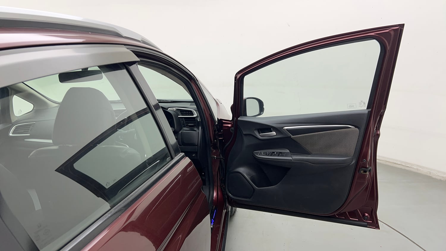 Used 2018 Honda WR-V VX MT Petrol Petrol Manual interior RIGHT FRONT DOOR OPEN VIEW