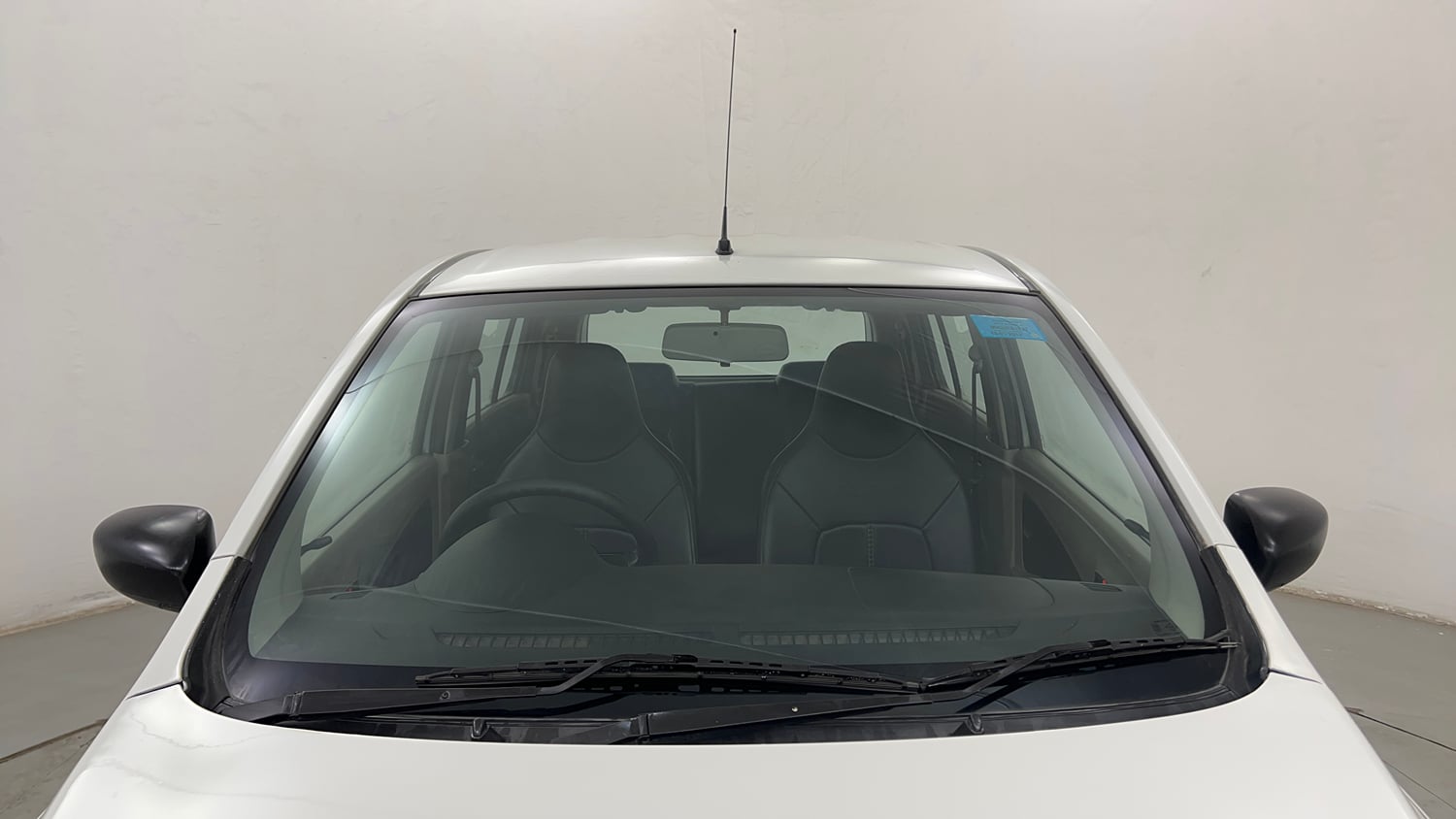 Used 2014 Maruti Suzuki Celerio VXi Petrol Manual exterior FRONT WINDSHIELD VIEW