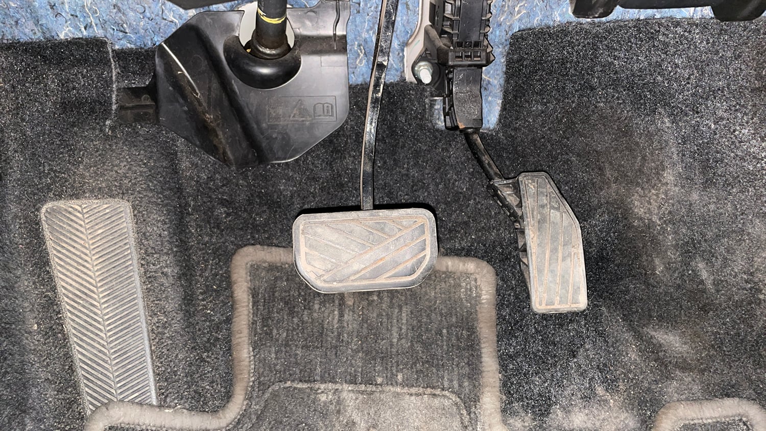 Used 2022 Maruti Suzuki XL6 Alpha Plus AT Petrol Petrol Automatic interior PEDALS VIEW