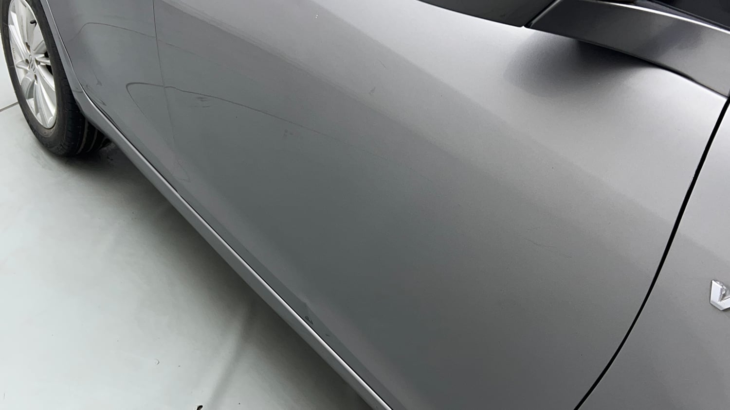 Used 2016 Maruti Suzuki Swift ZXi Petrol Manual dents MINOR DENT