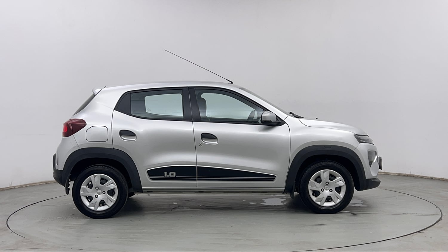 Used 2025 Renault Kwid RXT 1.0L AMT Petrol Automatic exterior RIGHT SIDE VIEW