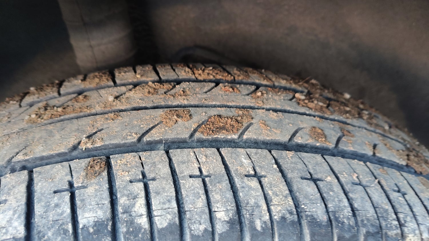 Used 2018 Nissan Micra XV CVT Petrol Automatic tyres RIGHT REAR TYRE TREAD VIEW