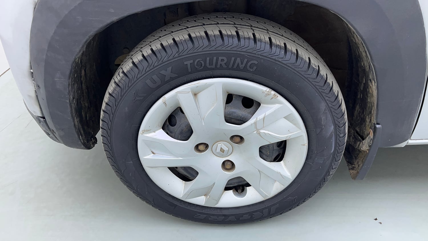 Used 2021 Renault Kwid RXL Petrol Manual tyres LEFT FRONT TYRE RIM VIEW